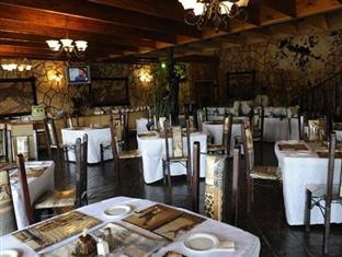 The Big Five Lodge Gaborone Exteriör bild